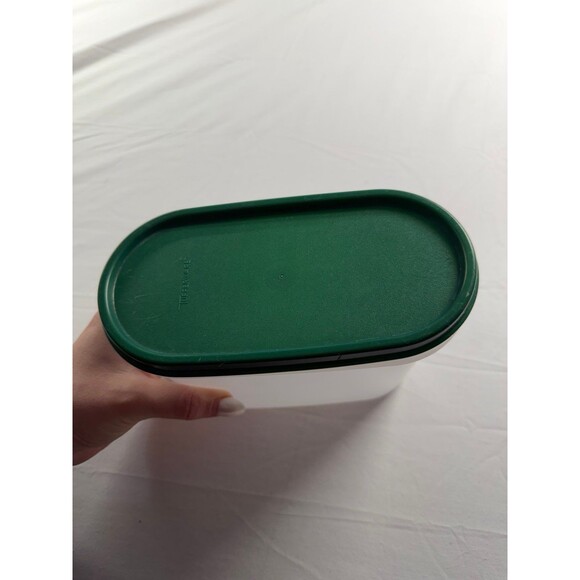 Tupperware Container - Picture 2 of 4